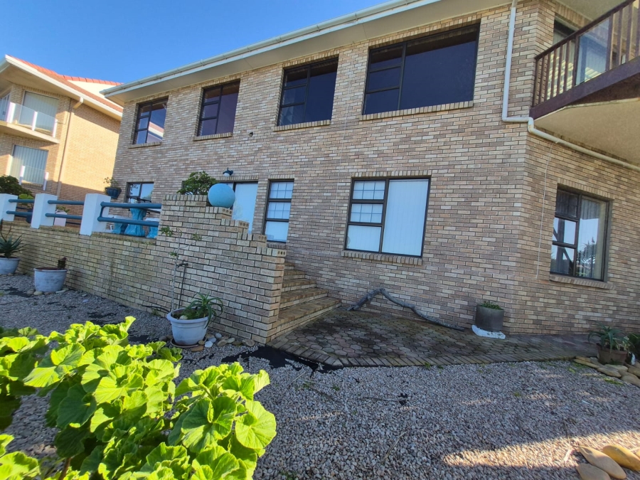 4 Bedroom Property for Sale in Dana Bay Western Cape